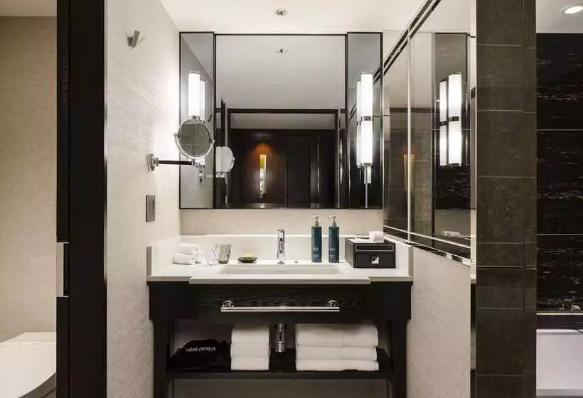اتاق پرمیوم, Hilton Singapore Orchard