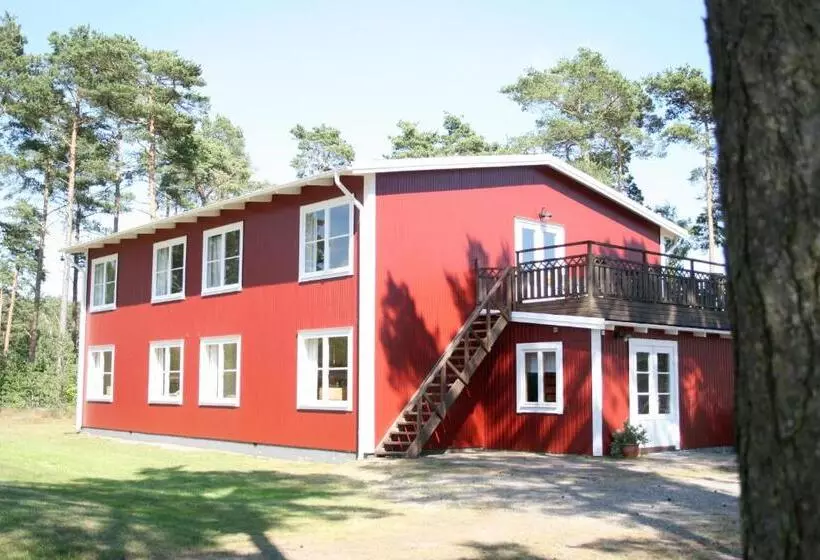 Quarto Triplo Estandar Banheiro Compartilhado, Hälleviks Havsbad