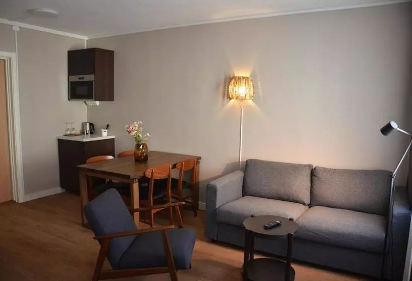 استودیوی استاندارد, L Zata Longstay
