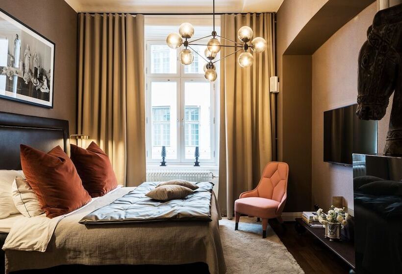 غرفة كلاسيكية سرير كينج, Lydmar