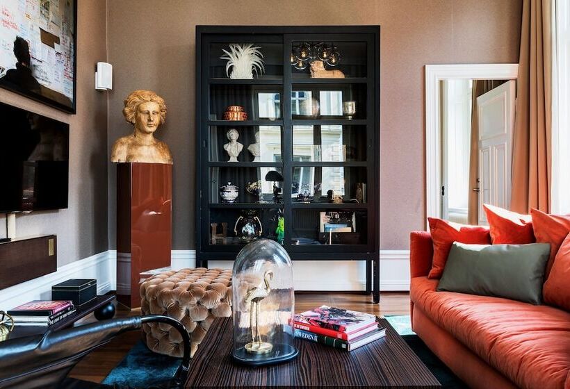 غرفة قياسية سرير كينج, Lydmar