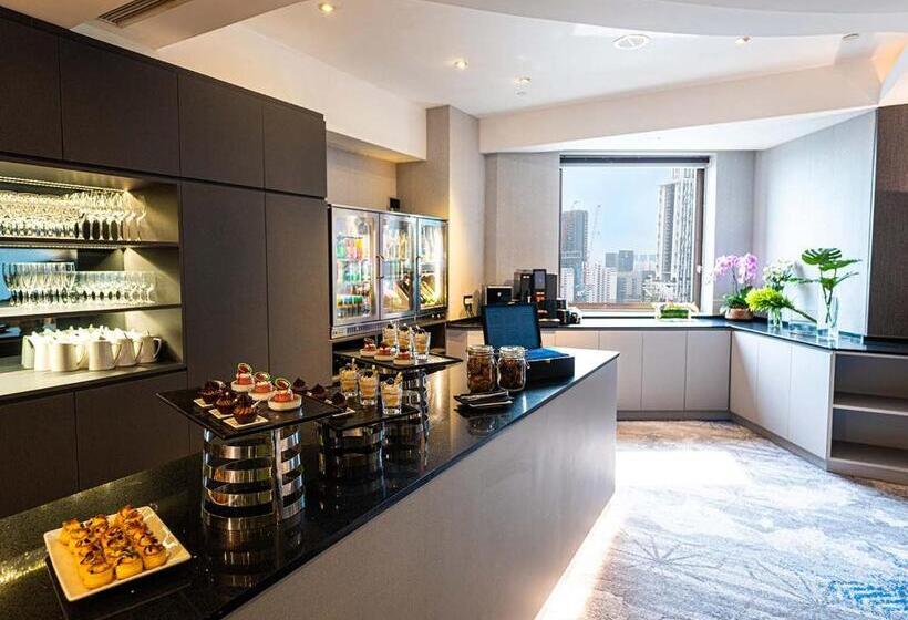 Club Room, M Hotel Singapore City Centre