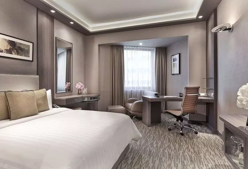 Deluxe Room, M Hotel Singapore City Centre