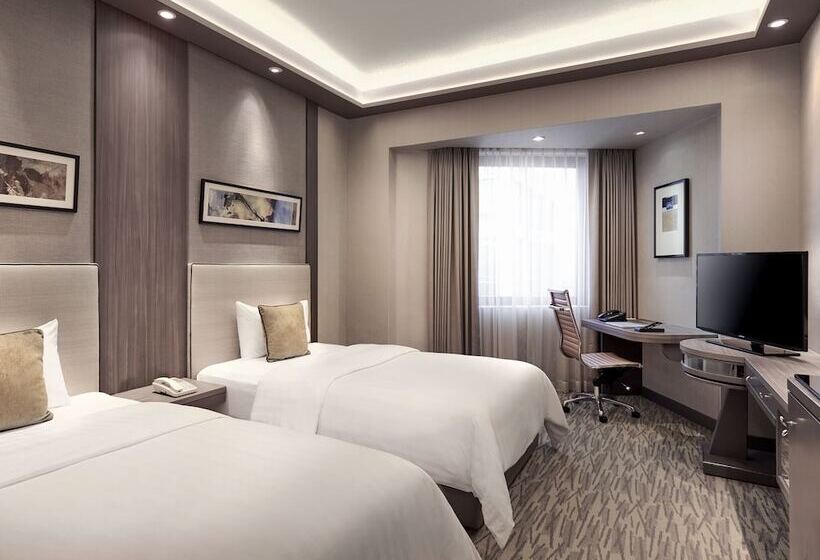 Deluxe Room, M Hotel Singapore City Centre