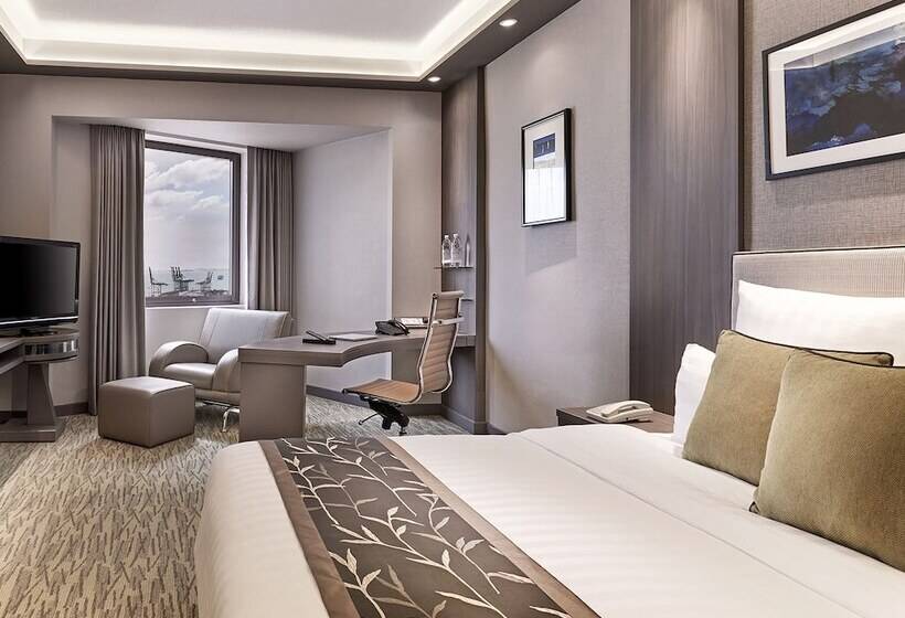 Premium Room, M Hotel Singapore City Centre
