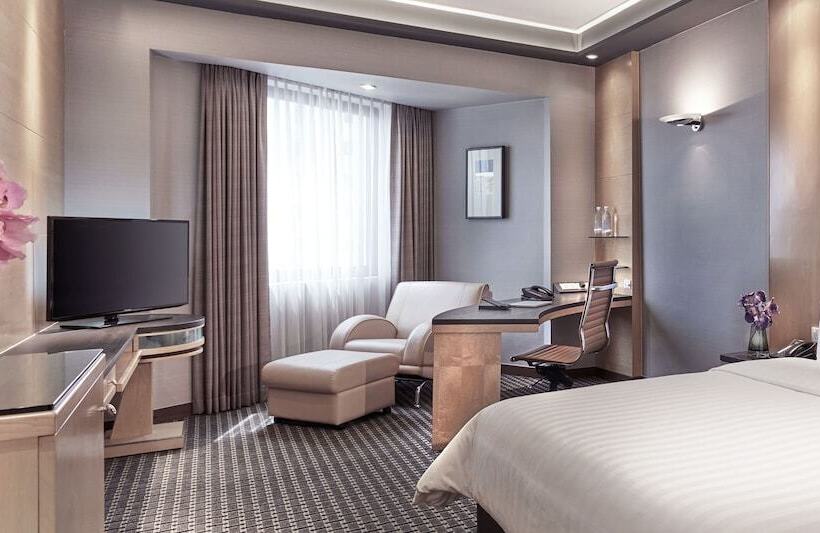 Premium Room, M Hotel Singapore City Centre