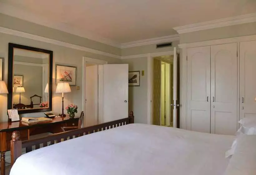 اتاق استاندارد با چشم‌انداز پارک, Hyatt Regency Harare The Meikles