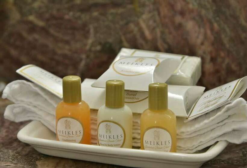 Номер Стандарт Вид на Парк, Hyatt Regency Harare The Meikles