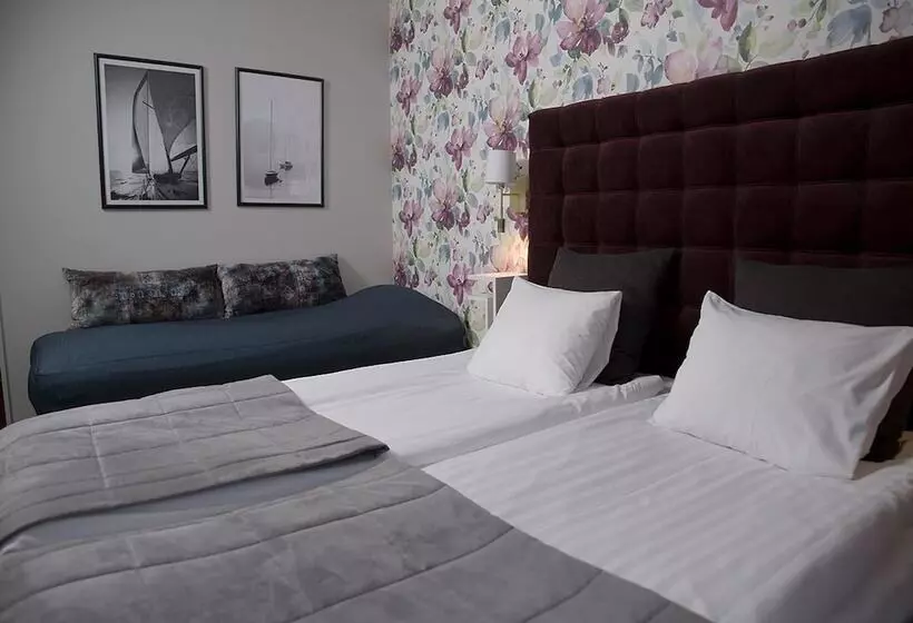 Perhehuone, Quality Hotel Galaxen