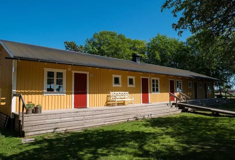 オーシャンビュースタンダードルーム, Warfsholm