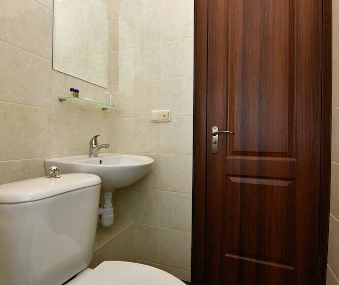اتاق استاندارد یک نفره, Dnipro