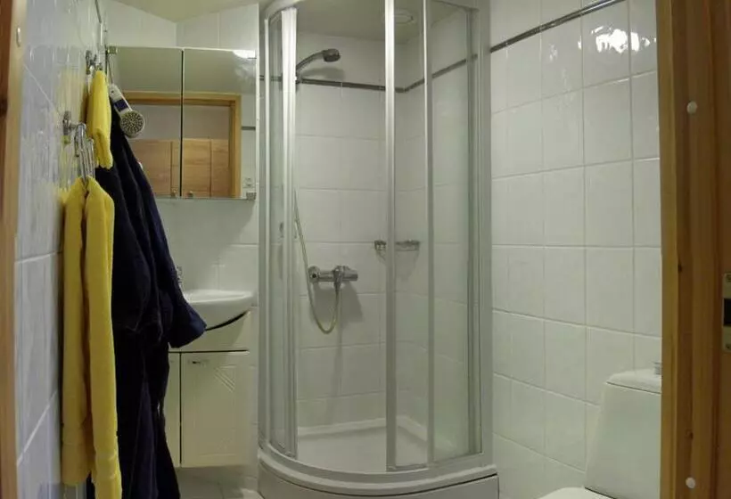 Standaard Driepersoonskamer, Kalevala