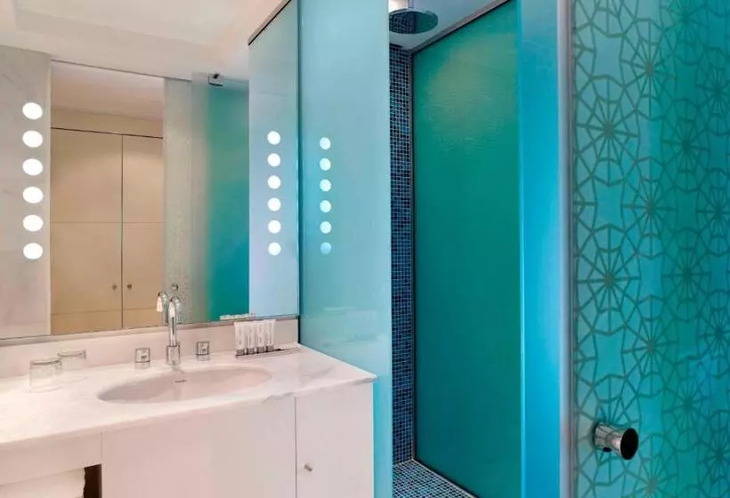اتاق لوکس با چشم‌انداز دریا, Le Méridien Al Khobar