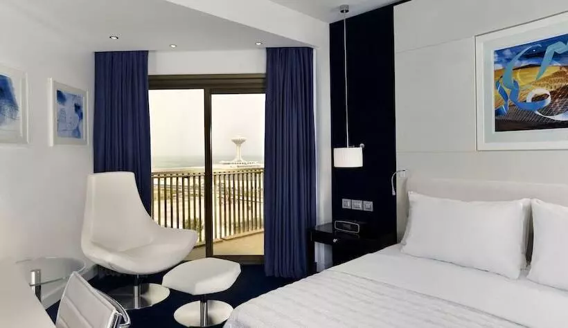سوئیت کلاب, Le Méridien Al Khobar