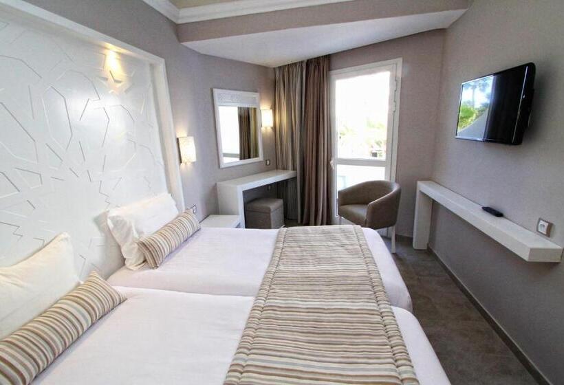 חדר משפחתי נוף לגינה, Sahara Beach Aquapark