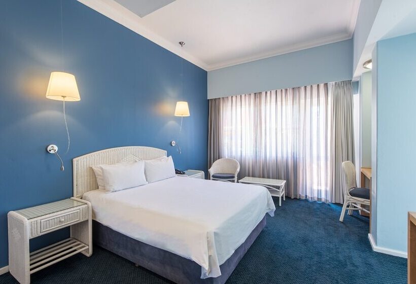 غرفة قياسية, Saldanha Bay