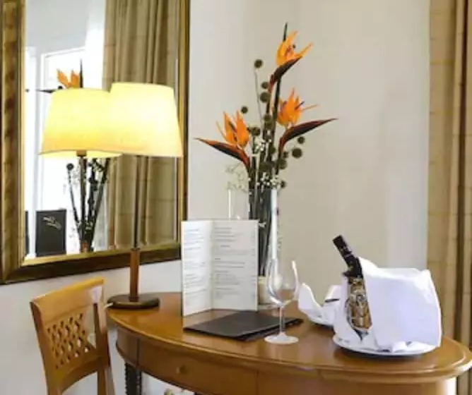 سوییت جونیور, Saphir Palace & Spa