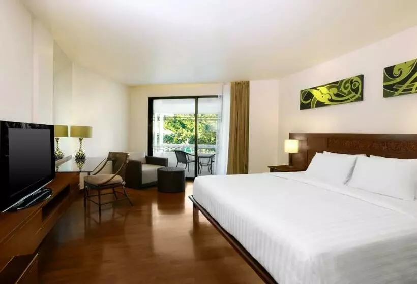 キングサイズベッドのスタンダードルーム, Le Meridien Phuket Beach Resort