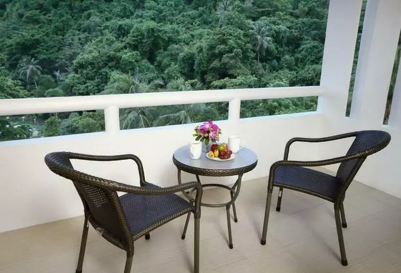バルコニー付きデラックスルーム, Le Meridien Phuket Beach Resort