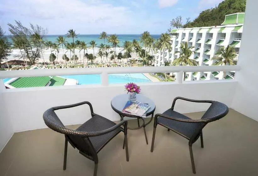 オーシャンビューデラックスルームバルコニー付き, Le Meridien Phuket Beach Resort