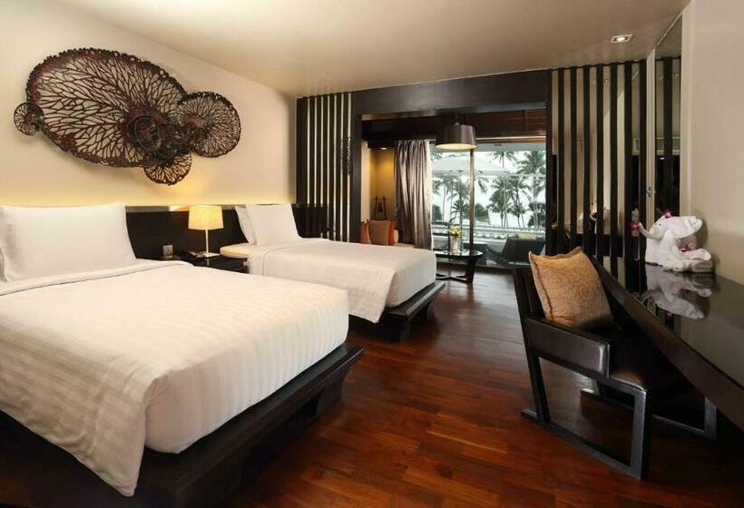 סוויטת ג'וניור נוף לים, Le Meridien Phuket Beach Resort