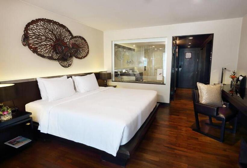주니어 스위트 킹사이즈 침대, Le Meridien Phuket Beach Resort