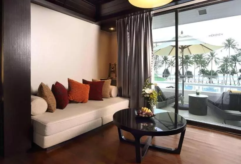 キングサイズベッドのジュニアスイート, Le Meridien Phuket Beach Resort