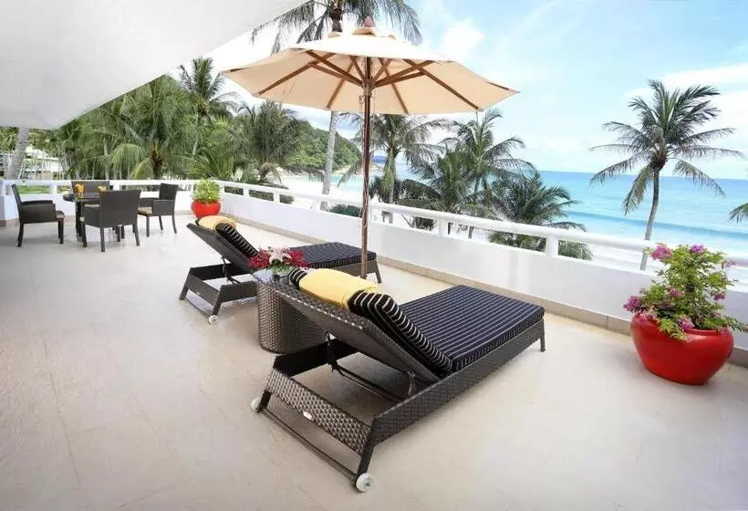 キングサイズベッドのデラックススイート, Le Meridien Phuket Beach Resort
