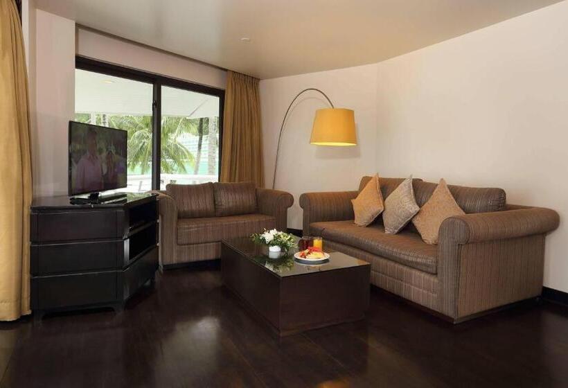 디럭스 스위트 바다 전망, Le Meridien Phuket Beach Resort