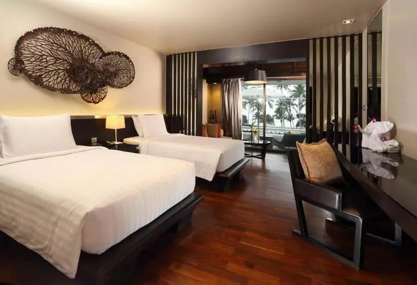 オーシャンビュージュニアスイート, Le Meridien Phuket Beach Resort