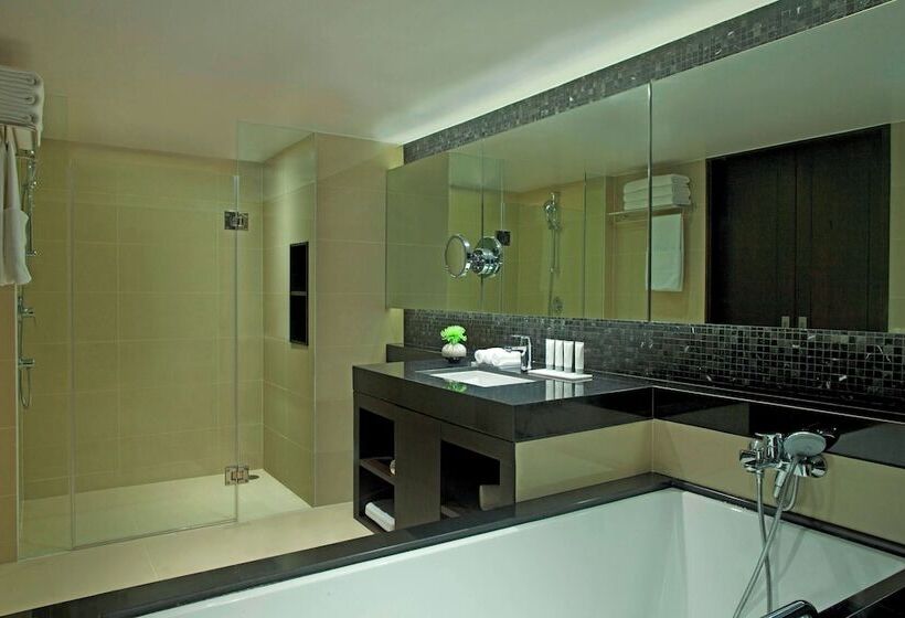 סוויטת ג'וניור נוף לים, Le Meridien Phuket Beach Resort