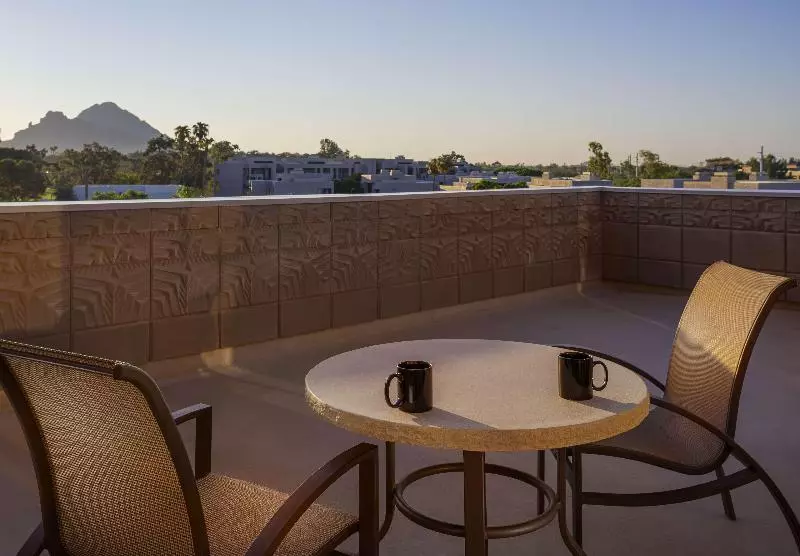 سوئیت کلاب, Arizona Biltmore, Lxr Hotels & Resorts