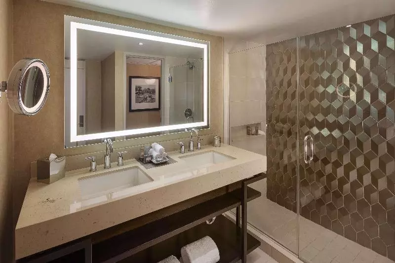 اتاق استاندارد با تخت بزرگ, Arizona Biltmore, Lxr Hotels & Resorts