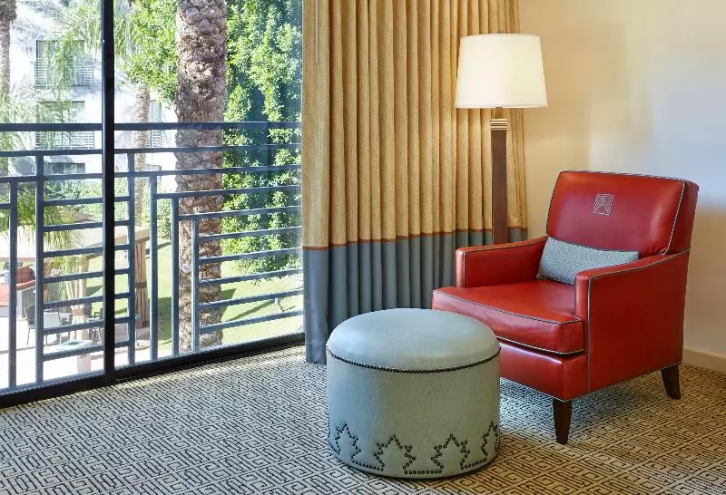 اتاق استاندارد با تخت بزرگ, Arizona Biltmore, Lxr Hotels & Resorts
