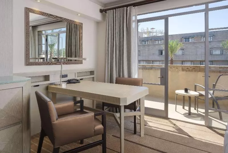 اتاق استاندارد با تخت بزرگ برای معلولان, Arizona Biltmore, Lxr Hotels & Resorts