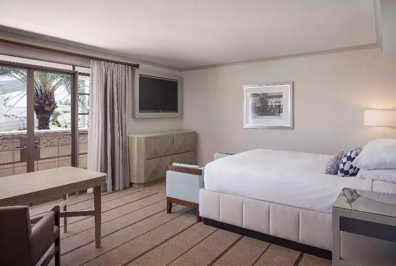 اتاق استاندارد با تخت بزرگ برای معلولان, Arizona Biltmore, Lxr Hotels & Resorts