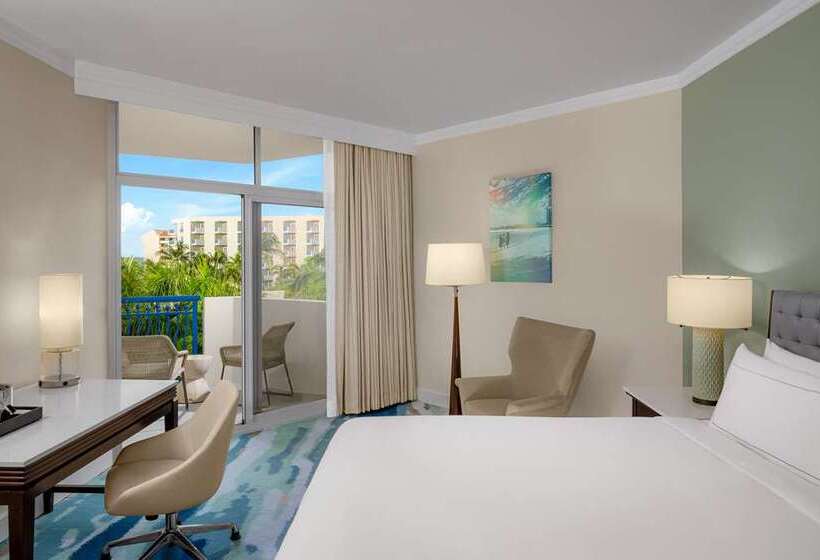 带大床的标准间, Amway Grand Plazacurio Collection By Hilton
