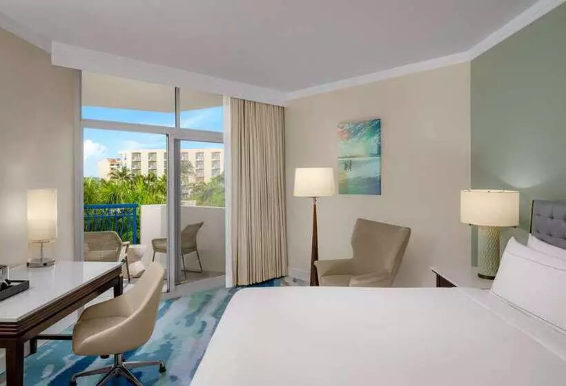 اتاق استاندارد با تخت بزرگ, Amway Grand Plazacurio Collection By Hilton