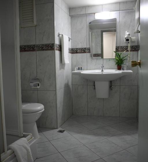 スタンダードルーム, Arma