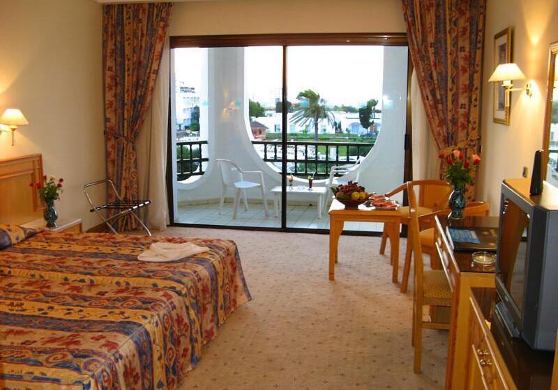 اتاق استاندارد یک نفره با چشمانداز دریا, L Orient Palace Resort And Spa