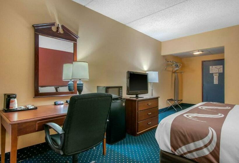 带大床的标准间, Quality Inn Carlisle Pa