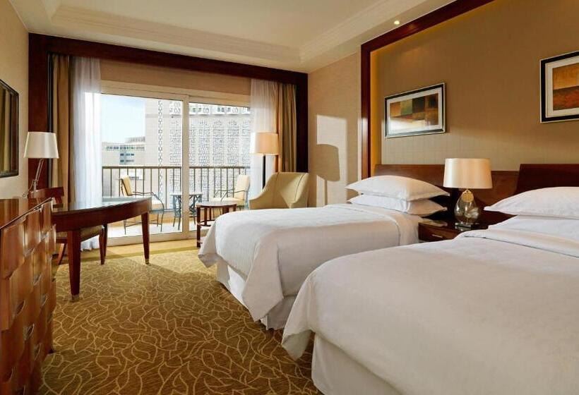 اتاق لوکس با چشمانداز استخر, Sheraton Cairo Hotel & Casino