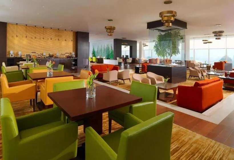 سوئیت کلاب, Sheraton Cairo Hotel & Casino
