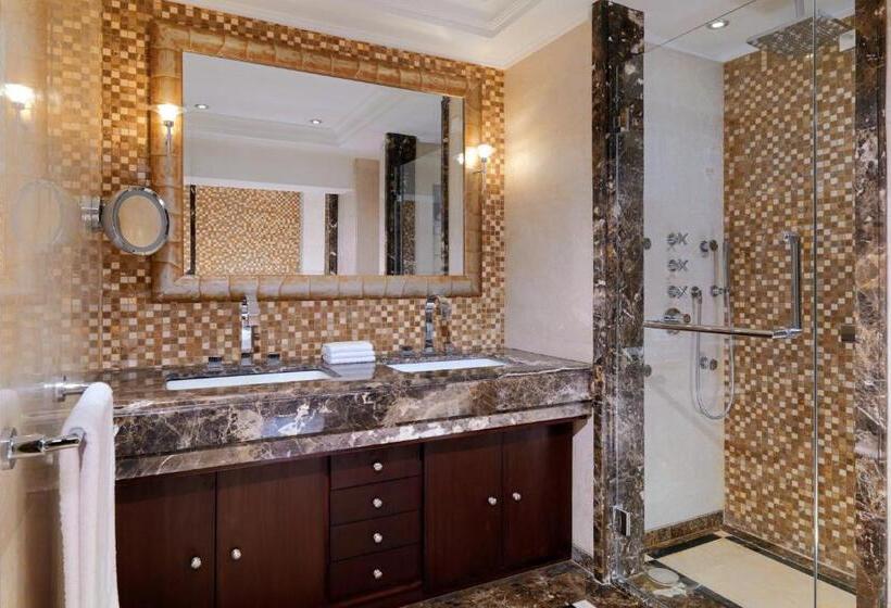 سوئیت پرزیدنت, Sheraton Cairo Hotel & Casino