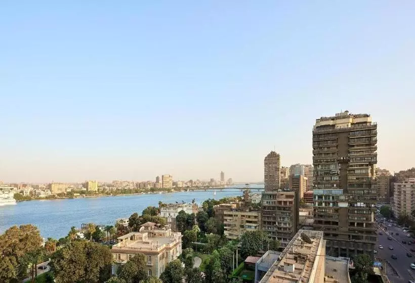 سوئیت پرزیدنت, Sheraton Cairo Hotel & Casino