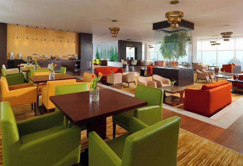 سوئیت پرزیدنت, Sheraton Cairo Hotel & Casino