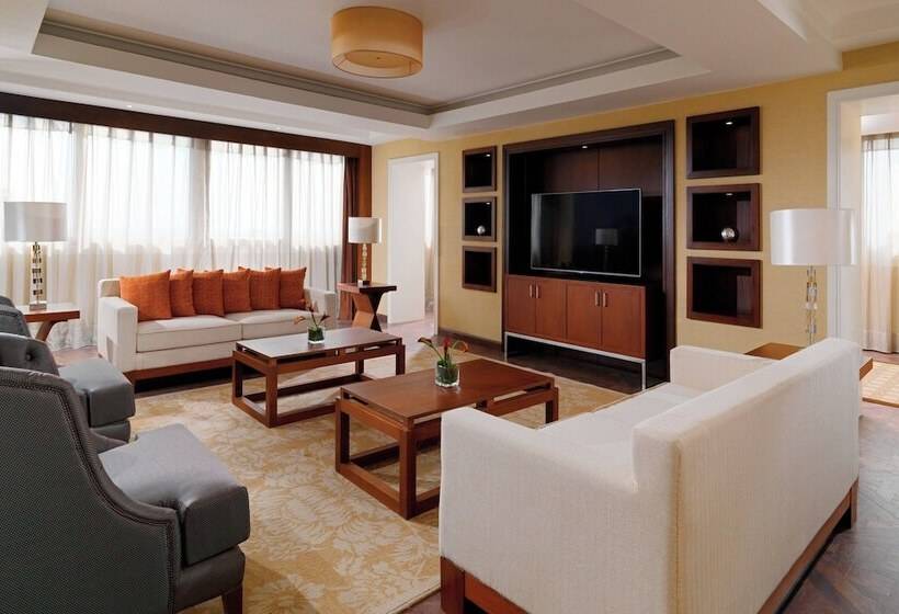 سوئیت کلاب, Sheraton Cairo Hotel & Casino