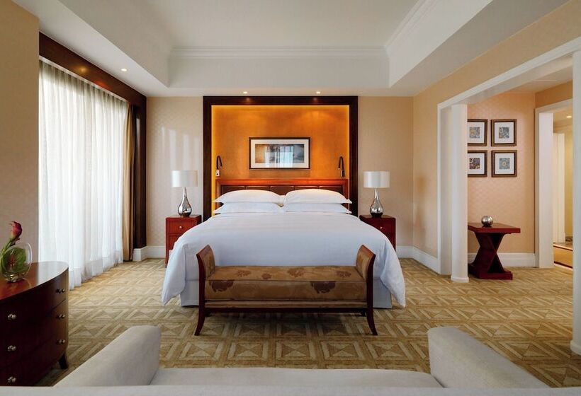 سوئیت کلاب, Sheraton Cairo Hotel & Casino