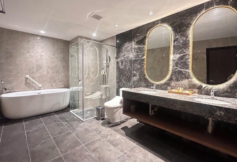 سوییت لوکس, The Grand Hotel Kaohsiung