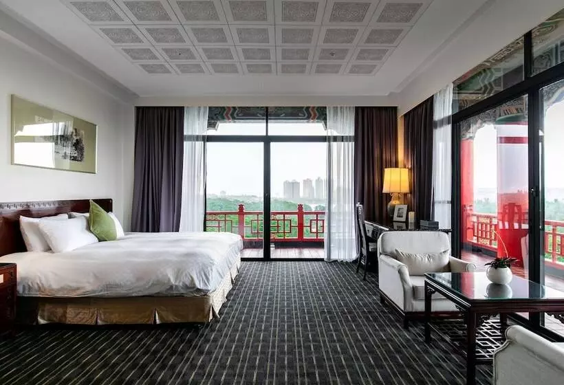 سوییت لوکس, The Grand Hotel Kaohsiung